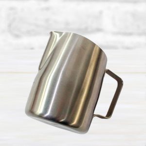 20OZ FREE POUR COMPETITION WPM PITCHER - BRUSHED SILVER